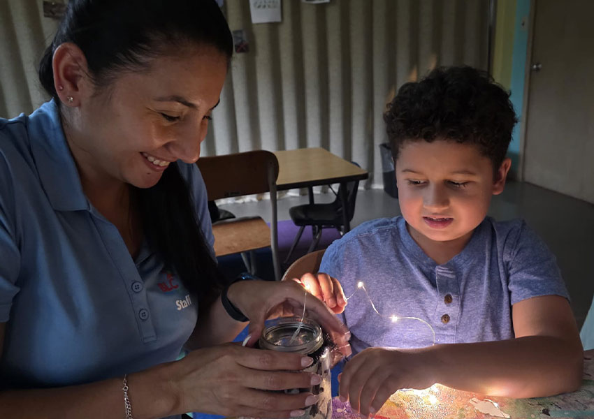1-on-1 bilingual tutoring with MPS teachers and volunteers in South Minneapolis